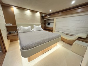 780 HT 2006 78' 11" FERRETTI YACHTS