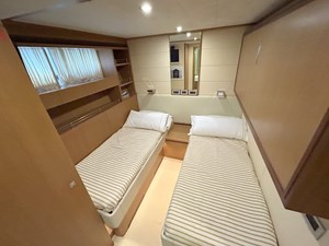 780 HT 2006 78' 11" FERRETTI YACHTS