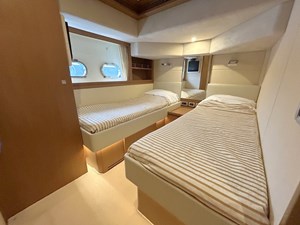 780 HT 2006 78' 11" FERRETTI YACHTS