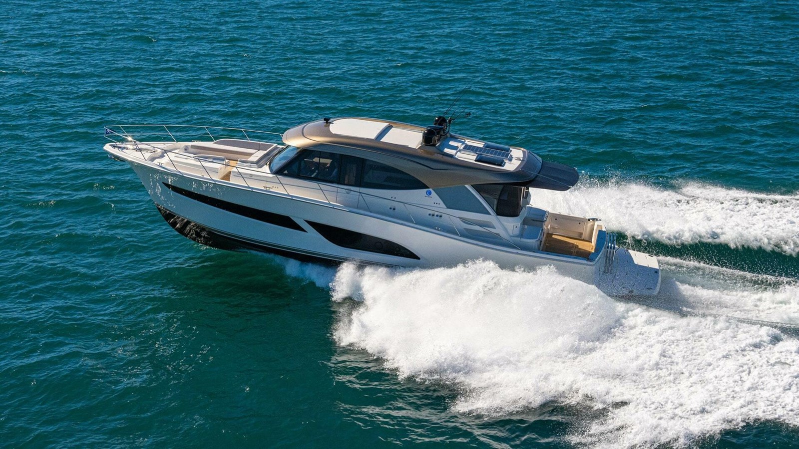 585 SUV RIVIERA AUSTRALIA — RIVIERA AUSTRALIA