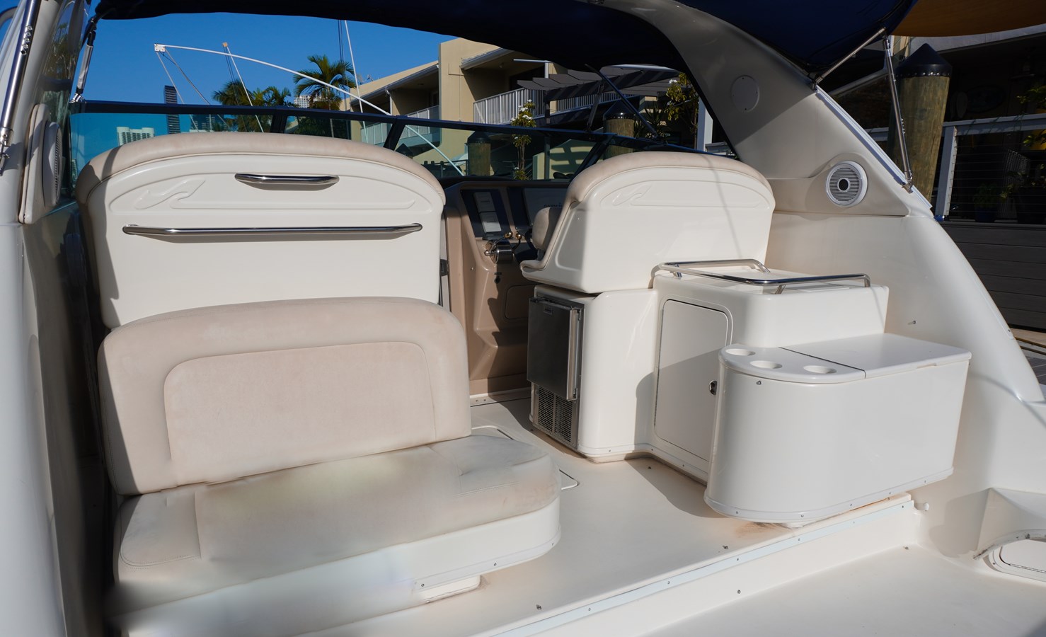 Sea Ray 340 Amberjack — 2001 Sea Ray 340 Amberjack — General arrangement 10