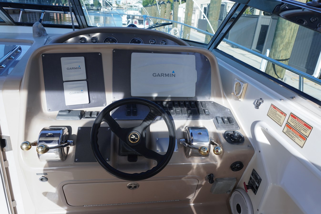 Sea Ray 340 Amberjack — 2001 Sea Ray 340 Amberjack — General arrangement 11