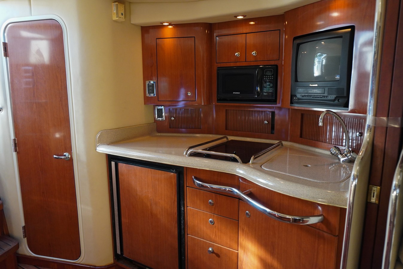 Sea Ray 340 Amberjack — 2001 Sea Ray 340 Amberjack — General arrangement 12
