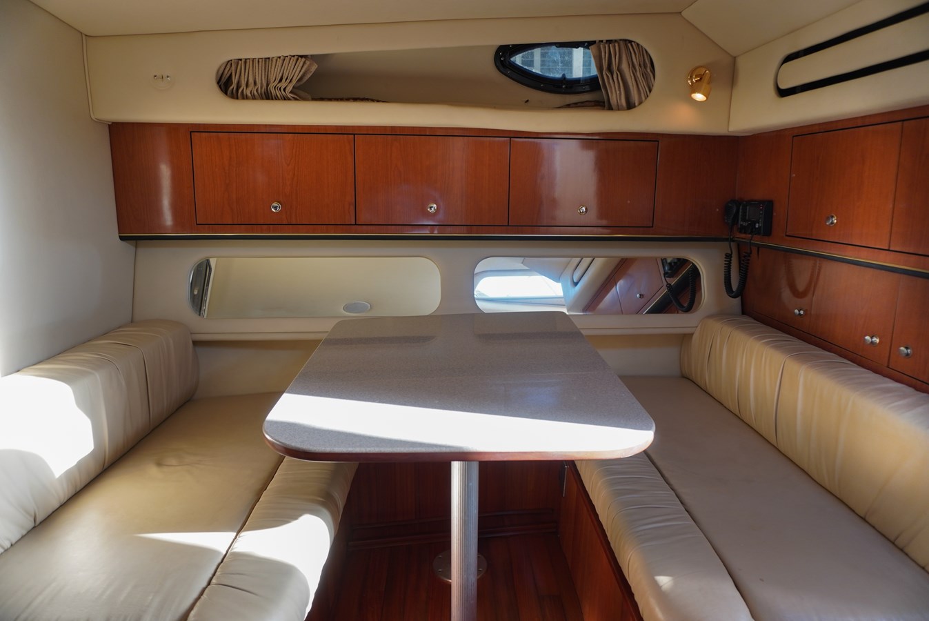 Sea Ray 340 Amberjack — 2001 Sea Ray 340 Amberjack — General arrangement 17