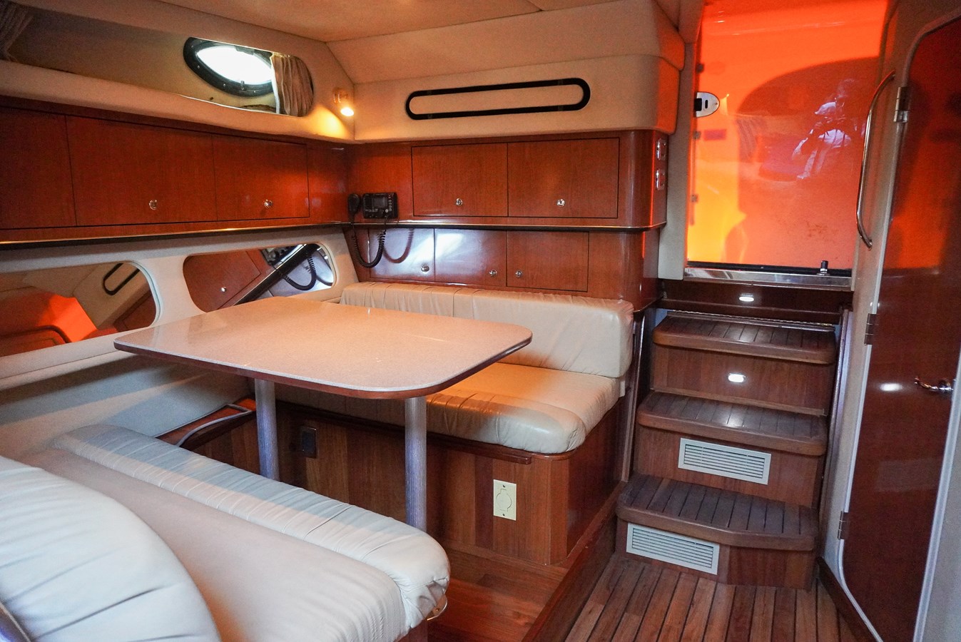 Sea Ray 340 Amberjack — 2001 Sea Ray 340 Amberjack — General arrangement 22