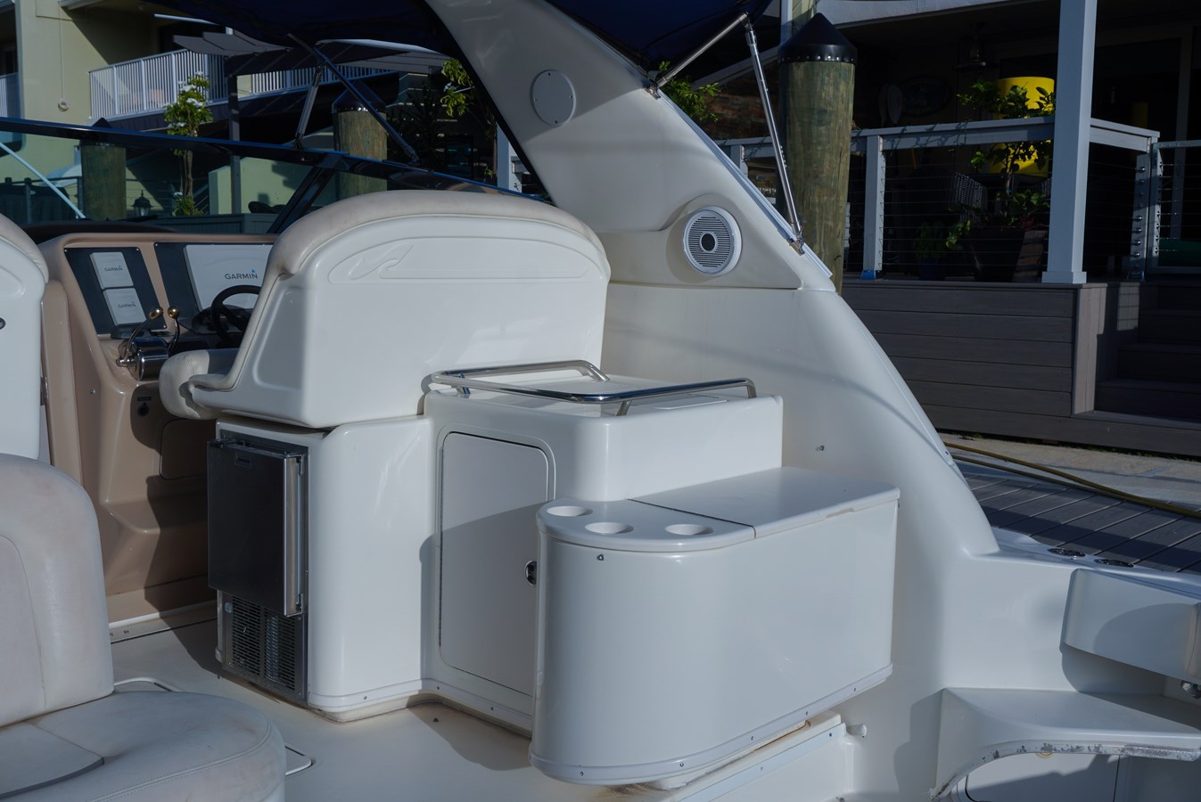 Sea Ray 340 Amberjack — 2001 Sea Ray 340 Amberjack — General arrangement 25