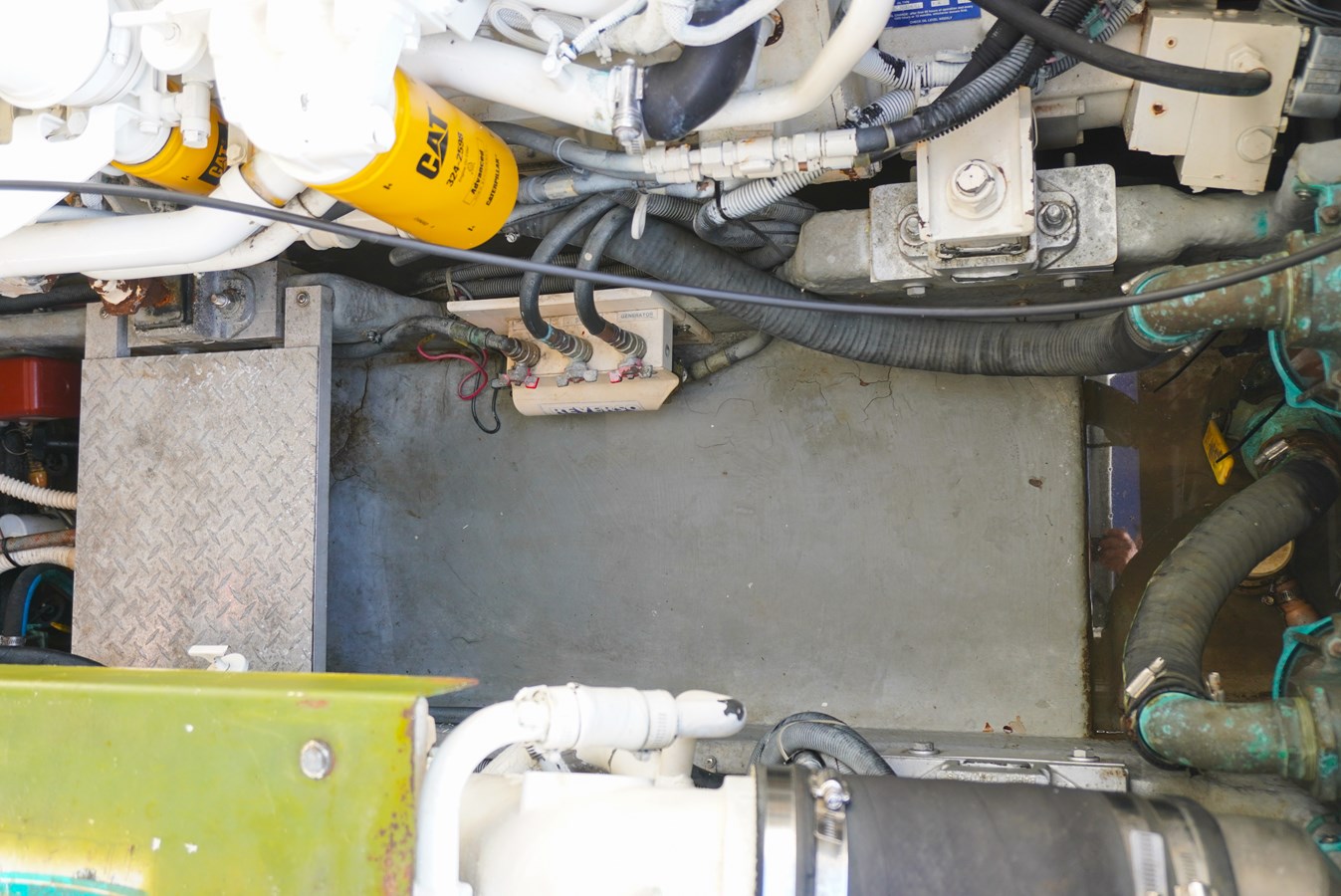 Sea Ray 340 Amberjack — 2001 Sea Ray 340 Amberjack — General arrangement 32