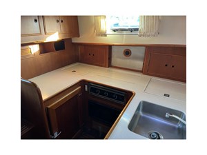 1999 GRAND BANKS MARINE Eastbay 38 - photo 2