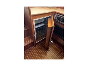 1999 GRAND BANKS MARINE Eastbay 38 - photo 3