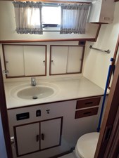 1999 GRAND BANKS MARINE Eastbay 38 - photo 36
