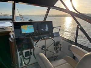 1999 GRAND BANKS MARINE Eastbay 38 - photo 52