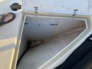 1999 GRAND BANKS MARINE Eastbay 38 - photo 62