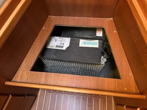 1999 GRAND BANKS MARINE Eastbay 38 - photo 77