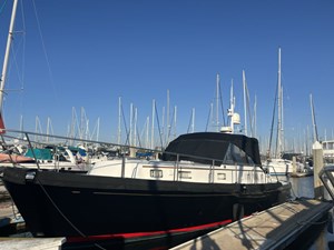 1999 GRAND BANKS MARINE Eastbay 38 - photo 81
