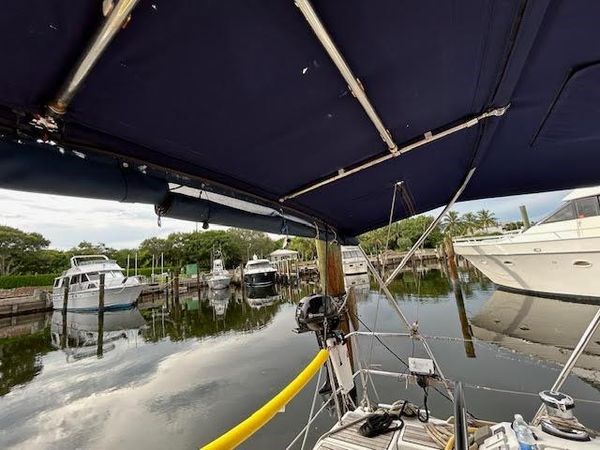 Photo of BENETEAU 2016 Beneteau Oceanis 45 45'