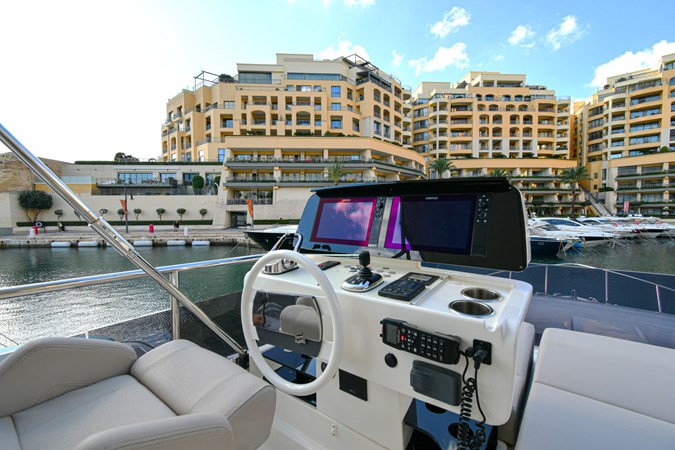 500 2021 50' 0" FERRETTI YACHTS