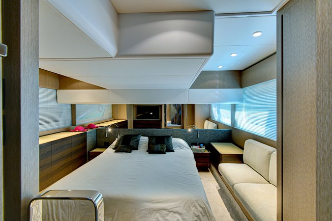 500 2021 50' 0" FERRETTI YACHTS