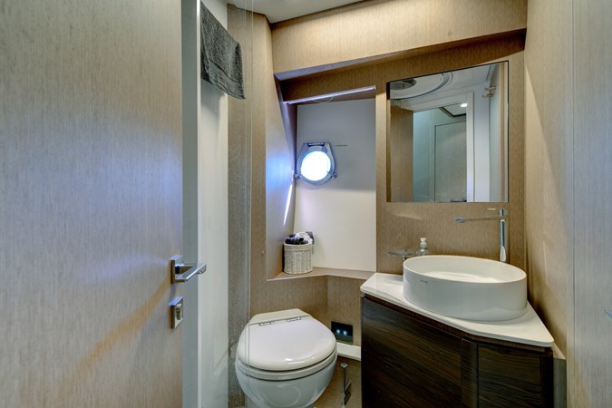 500 2021 50' 0" FERRETTI YACHTS