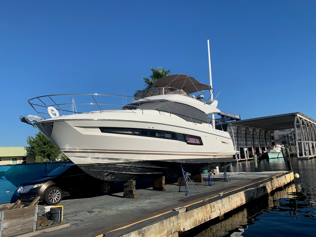 2017 JEANNEAU PRESTIGE 150' 11