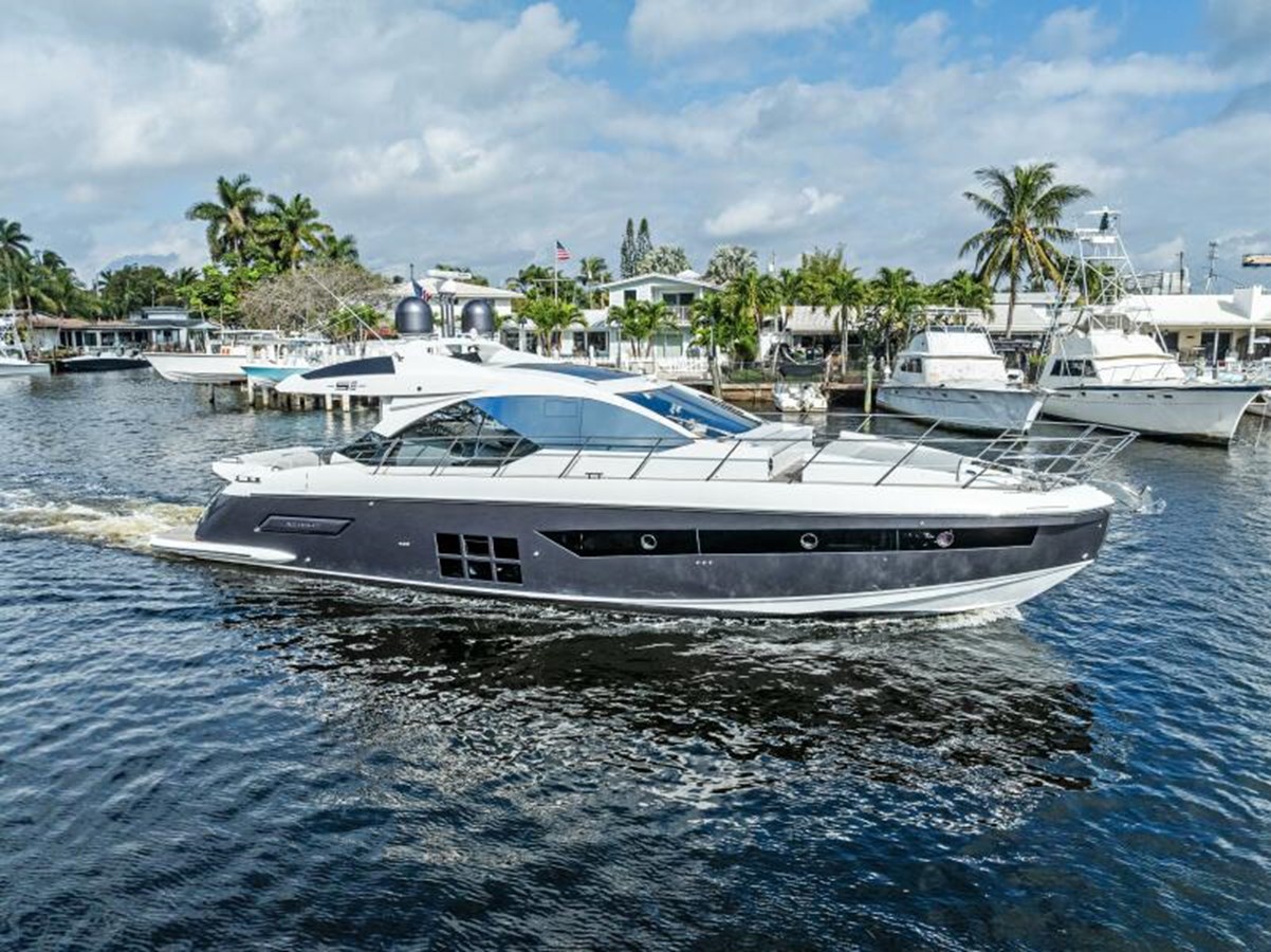 2020 AZIMUT YACHTS 60'