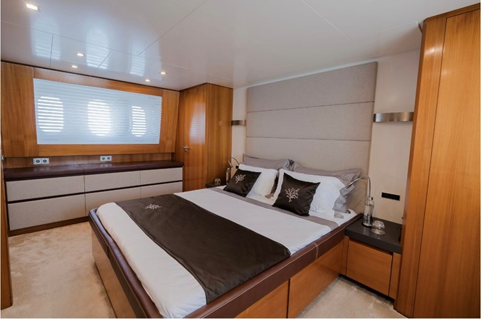 Photo of CANADOS Ocean Delta 11 86'