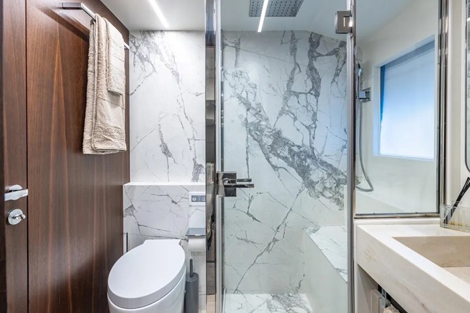 Photo of ASTONDOA - 66'