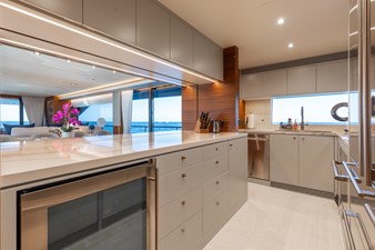 2022 HORIZON YACHTS FD92 Tri-Deck - photo 5