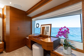 2022 HORIZON YACHTS FD92 Tri-Deck - photo 8