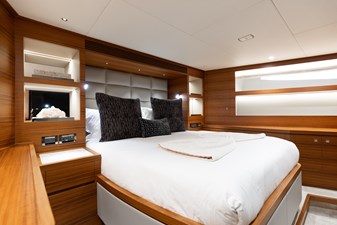 2022 HORIZON YACHTS FD92 Tri-Deck - photo 12