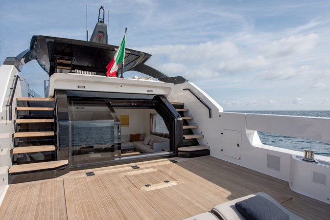 BG74 2025 74' 10" BLUEGAME