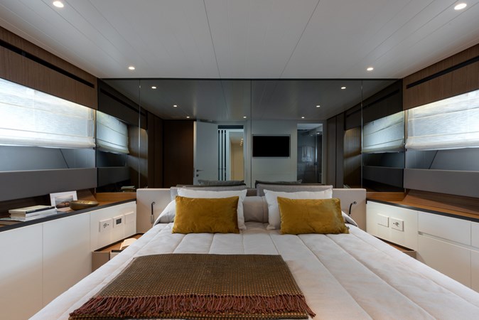 BG74 2025 74' 10" BLUEGAME