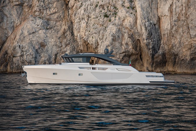 BG74 2025 74' 10" BLUEGAME