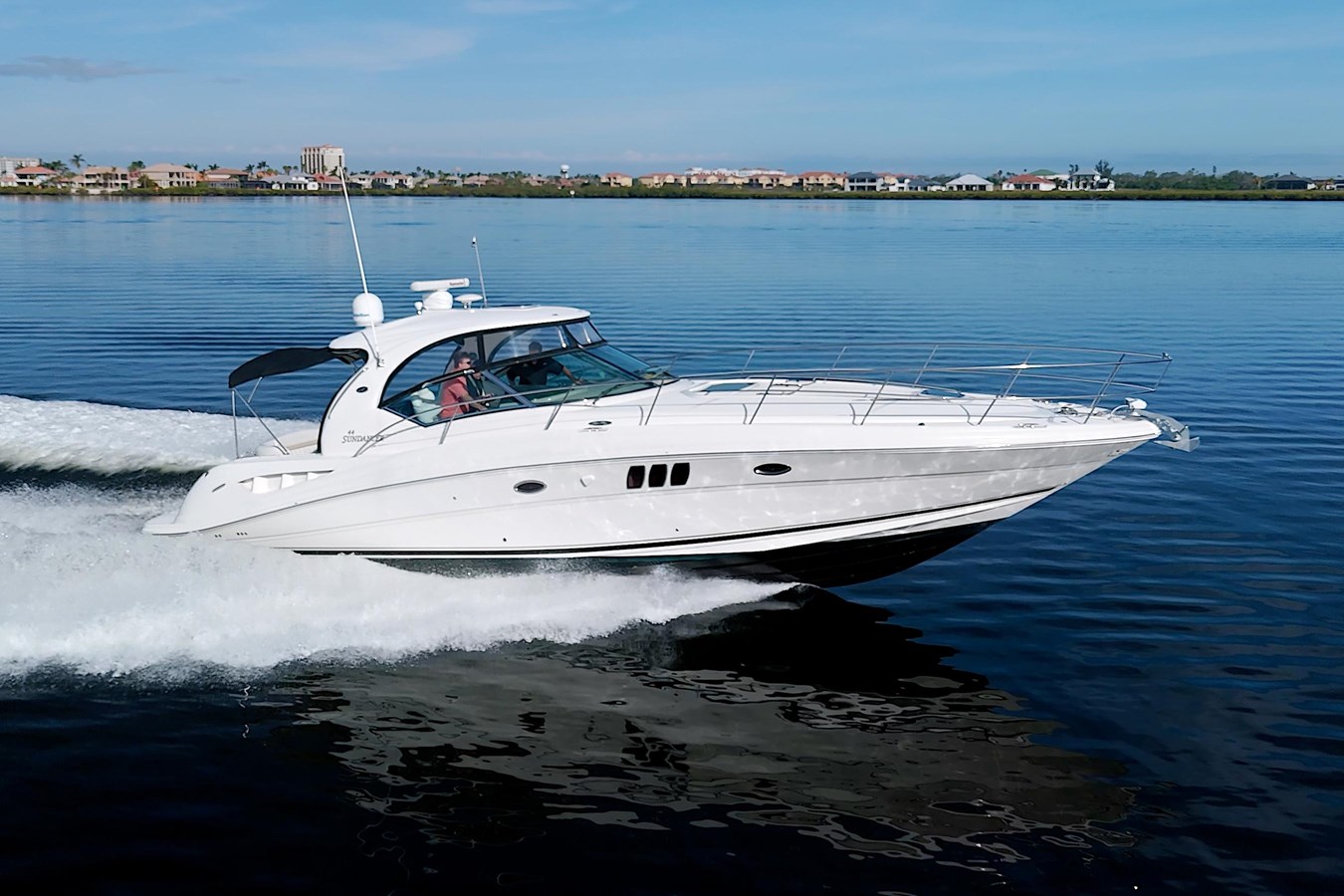 2009 SEA RAY 44'