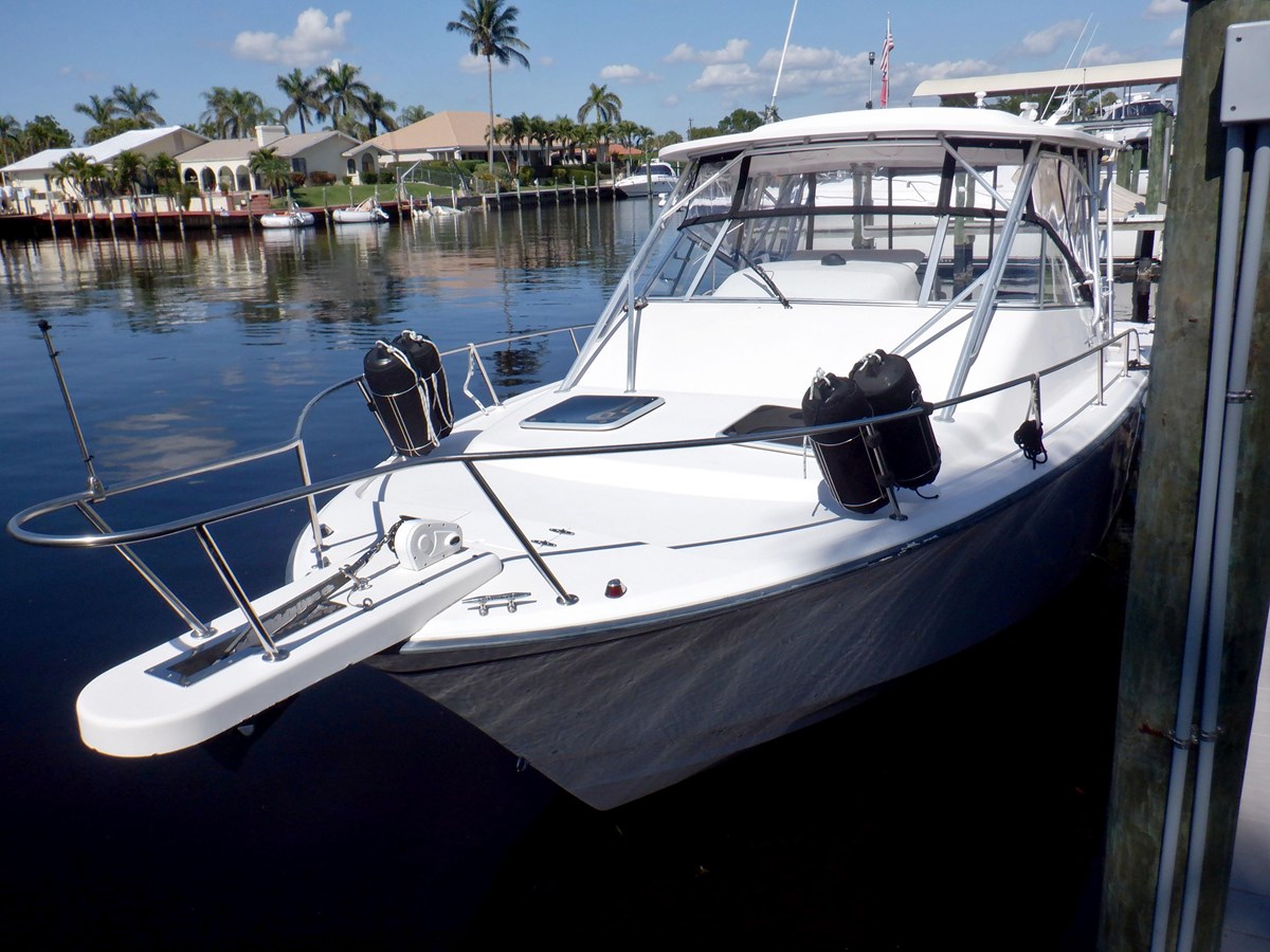 2001 GRADY-WHITE 33'