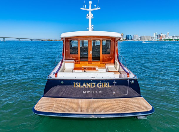 Photo of VICEM Island Girl  62' 1