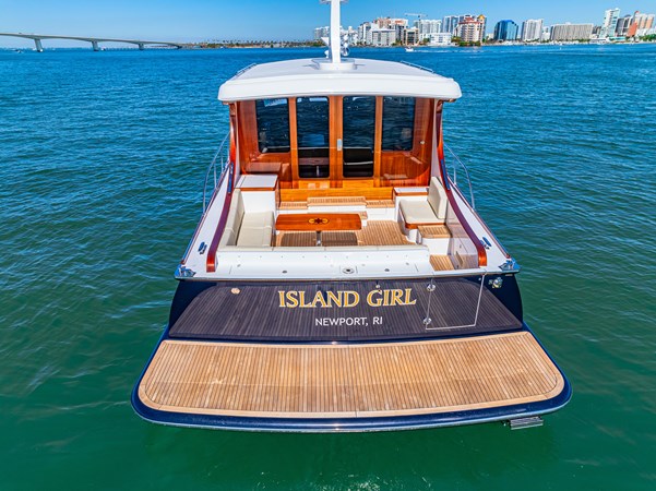 Photo of VICEM Island Girl  62' 1