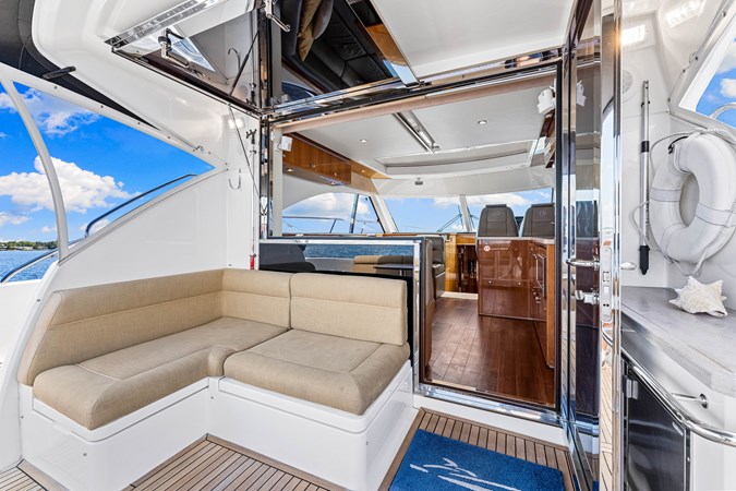 Photo of RIVIERA AUSTRALIA Lady B 50'