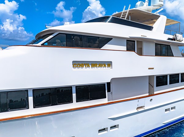 Photo of PALMER JOHNSON Costa Brava III 121' 6