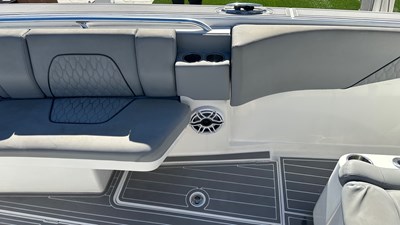 2021 BLACK WATER BOATS 36 SF - photo 17