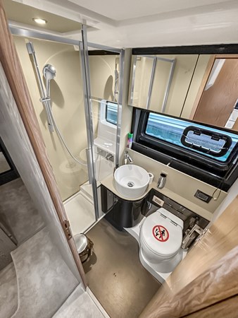 ATLANTIS 51 2023 53' 0" AZIMUT YACHTS