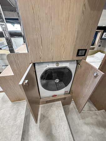 ATLANTIS 51 2023 53' 0" AZIMUT YACHTS