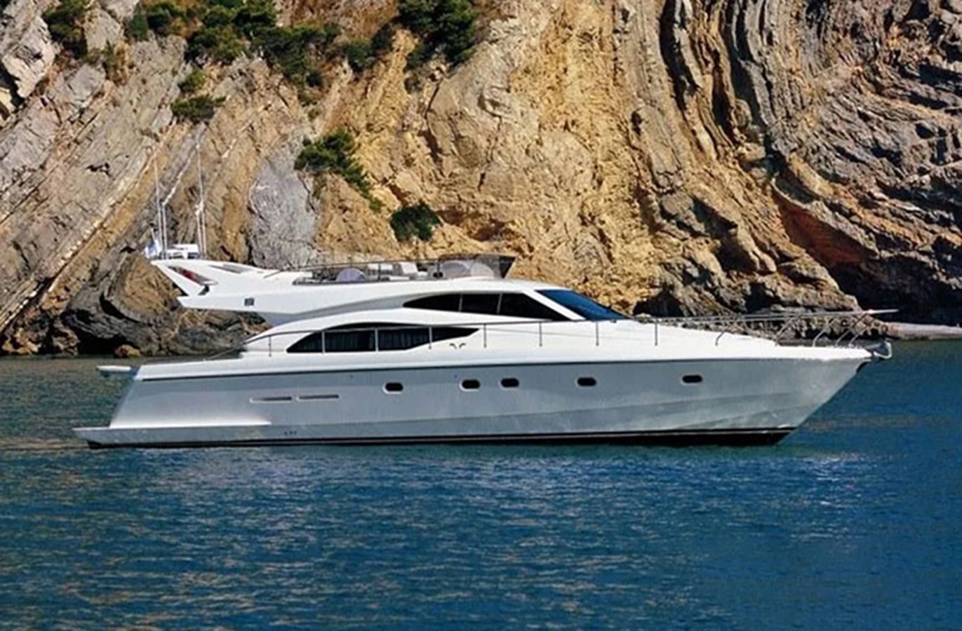530 FERRETTI YACHTS — FERRETTI YACHTS