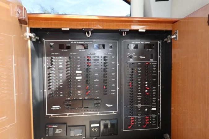 Photo of VIKING - 52' 8