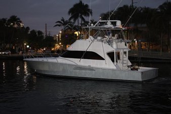 2005 VIKING 52 Convertible - photo 1
