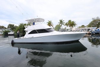 2005 VIKING 52 Convertible - photo 4