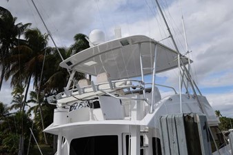 2005 VIKING 52 Convertible - photo 7