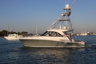 2018 HATTERAS 45 Express Sportfish - photo 1