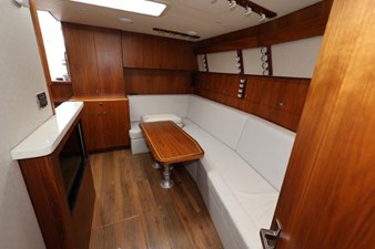 2018 HATTERAS 45 Express Sportfish - photo 10