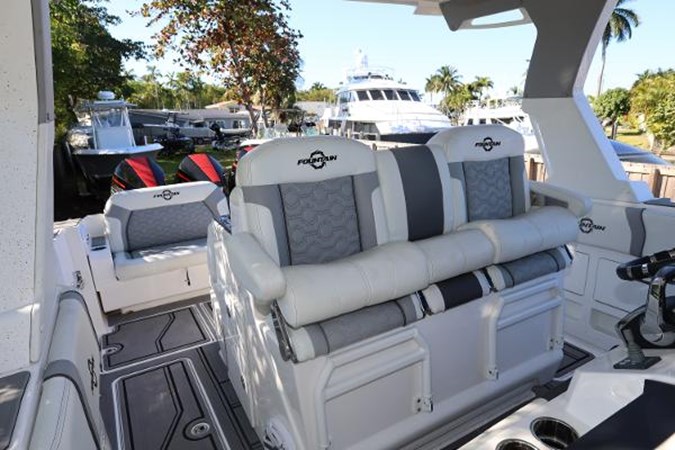 Photo of FOUNTAIN - 38' 4