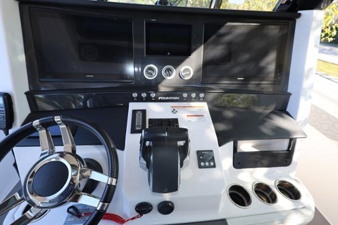 Photo of FOUNTAIN - 38' 4